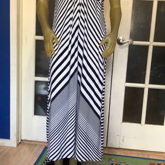 Ruby Rd petite sundress - Picture 3 of 6